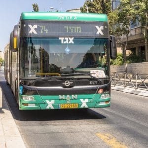 נלחמים בפקקים