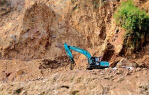 בדיקת צפיפות קרקע: מה ההבדל בין קרקע שנראית יציבה לקרקע שבאמת יציבה?